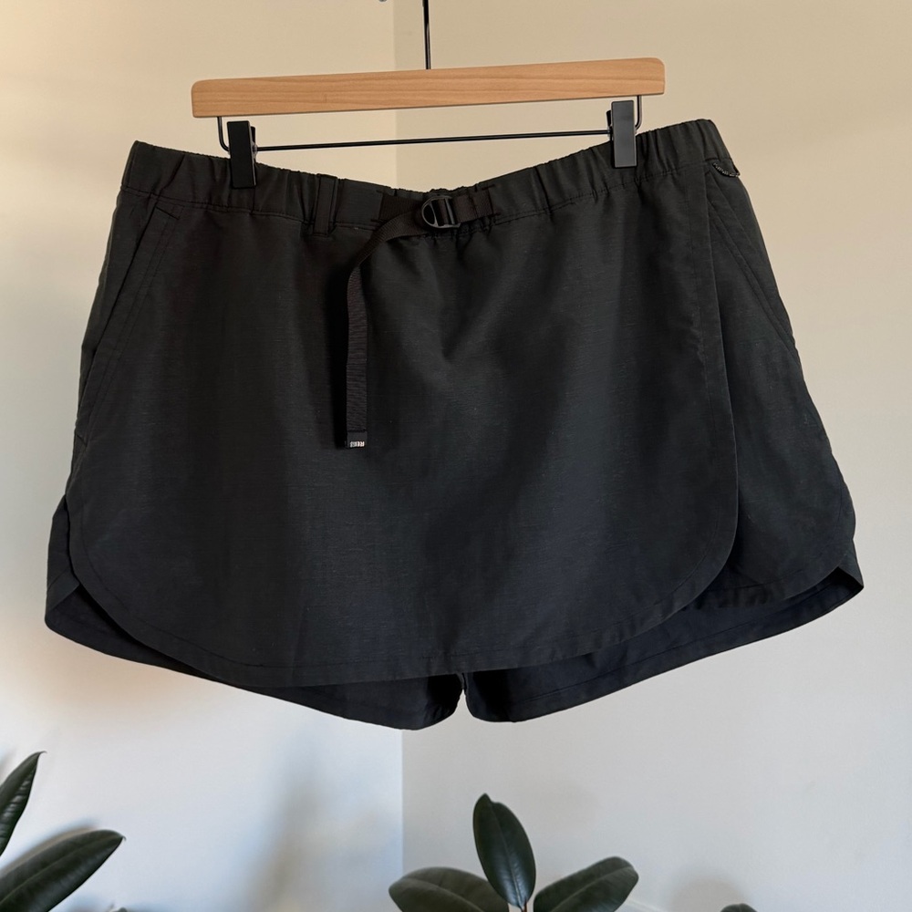 REI Women's Black Shorts / Skort